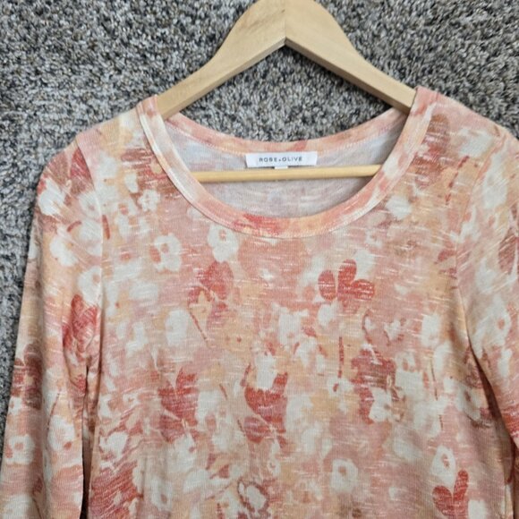 Rose & Olive Womens Small Pink Knit Scoop Neck Button Accent Floral Casual - Picture 4 of 7